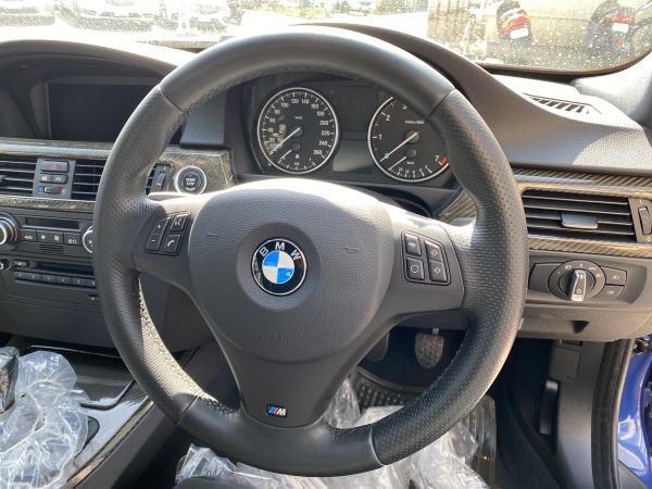 BMW M3 レザーシート 擦れ ステアリング 塗装剥がれ 補修｜東京 世田谷区