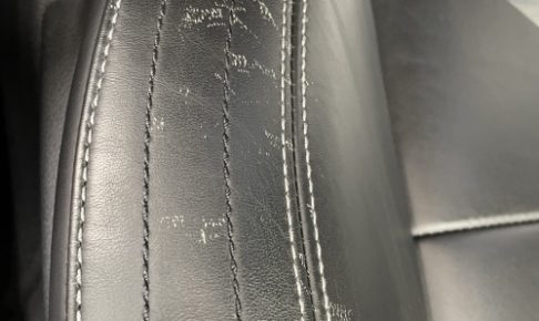 ベンツ E200 レザーシート 傷 補修｜東京 江戸川区