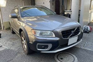 ボルボ XC70 天井  浮き 剥がれ 垂れ下がり 張替え ｜東京 新宿区