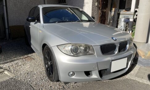 BMW120i 天井 浮き 剥がれ 垂れ下がり 張替え＋防音断熱材施工｜東京 新宿区