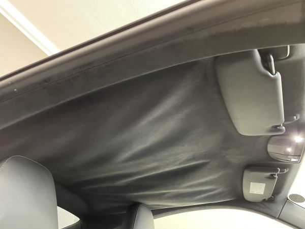 ポルシェ911 type-991 天井 剥がれ 純正アルカンターラ 再利用 張り直し｜東京 墨田区