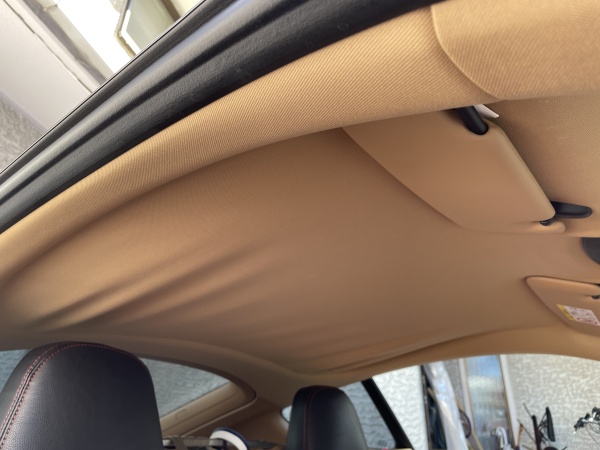 ポルシェケイマン type-981 天井張り替え  浮き 剥がれ 垂れ下がり 防音断熱材｜東京 新宿区