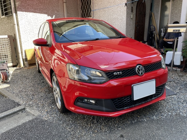 フォルクスワーゲンゴルフ 天井  浮き 剥がれ 垂れ下がり 張替え ｜東京 新宿区