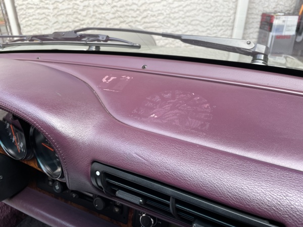 ポルシェ911ターボ type-964 ダッシュボード 台座痕 補修｜東京 新宿区