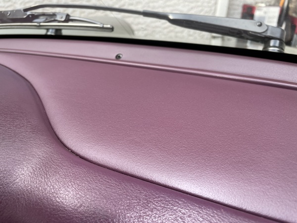 ポルシェ911ターボ type-964 ダッシュボード 台座痕 補修｜東京 新宿区