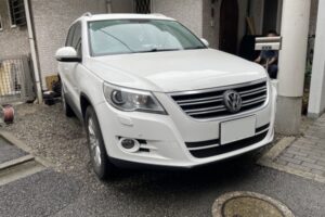 フォルクスワーゲン ティグアン 天井張替え  浮き 剥がれ 垂れ下がり 防音断熱材施工 ｜東京 新宿区