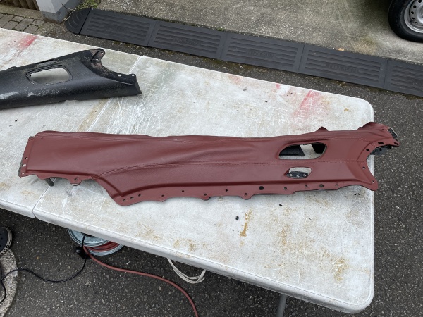 プジョー308CC ドア内張り張替え カラーチェンジ｜東京 新宿区