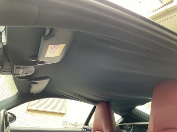 ポルシェケイマン type-718 ルーフライナー張替え＆防音断熱材施工｜東京 新宿区