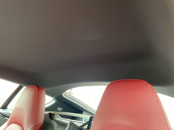 ポルシェケイマン type-718 ルーフライナー張替え＆防音断熱材施工｜東京 新宿区